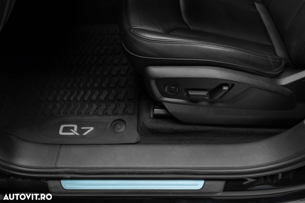 Audi Q7 - 13
