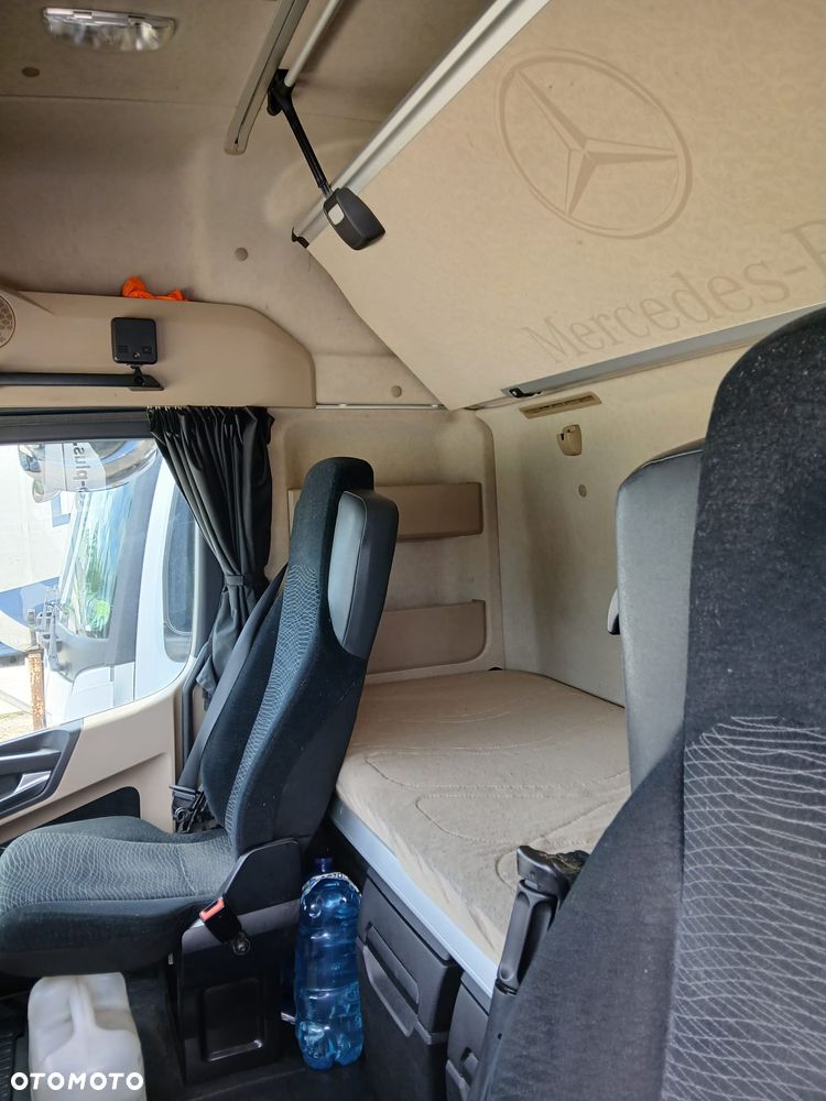 Mercedes-Benz ACTROS - 4