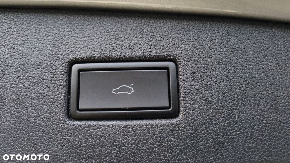 Volkswagen Tiguan - 14