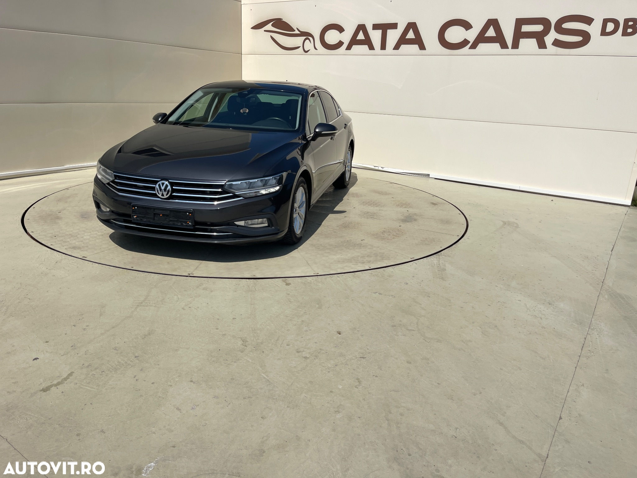 Volkswagen Passat - 3