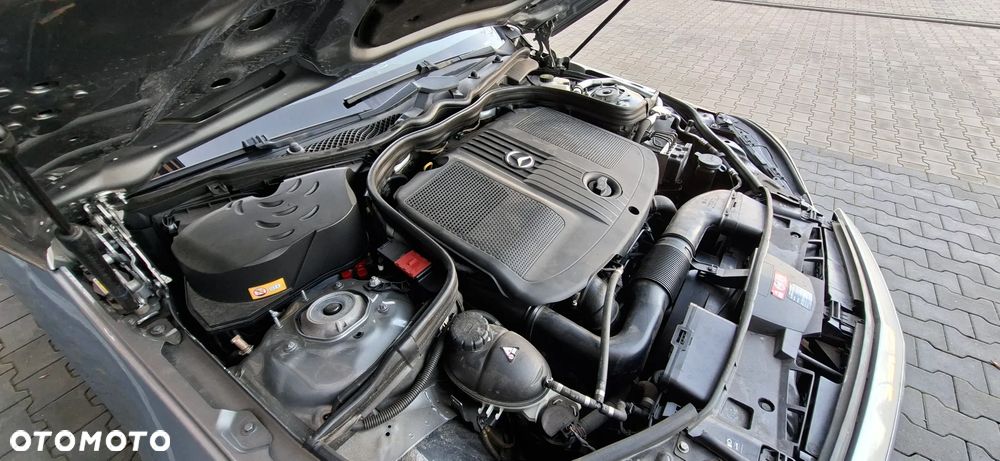 Mercedes-Benz Klasa E 200 CDI 7G-TRONIC Avantgarde - 40