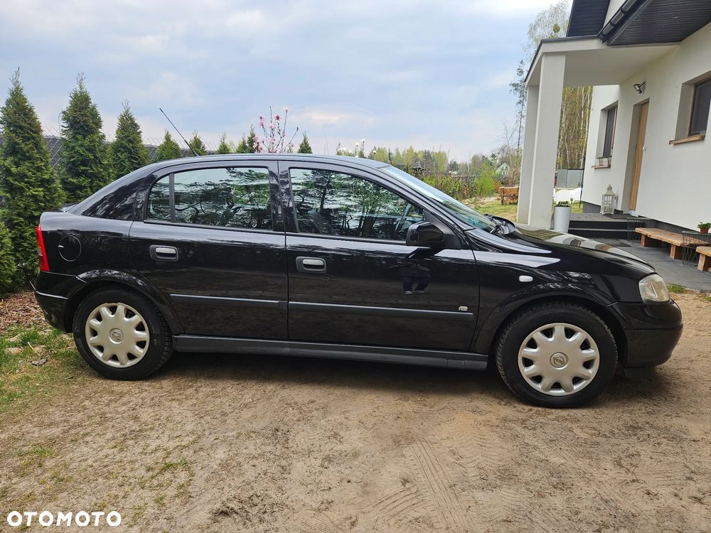 Opel Astra 1.4 - 5