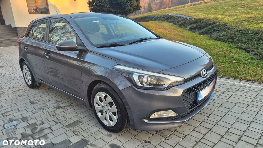 Hyundai i20 1.2 Intro Edition - 12