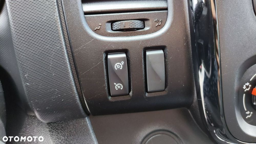 Opel Vivaro - 35