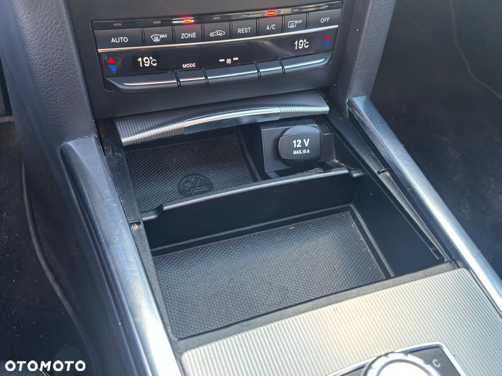 Mercedes-Benz Klasa E 350 BlueTEC 4-Matic Elegance - 34