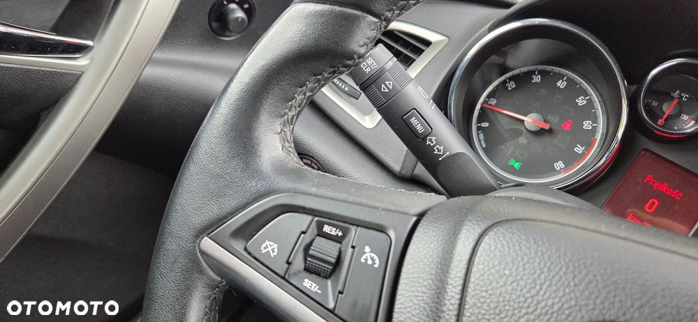 Opel Astra 1.4 ecoFLEX - 22