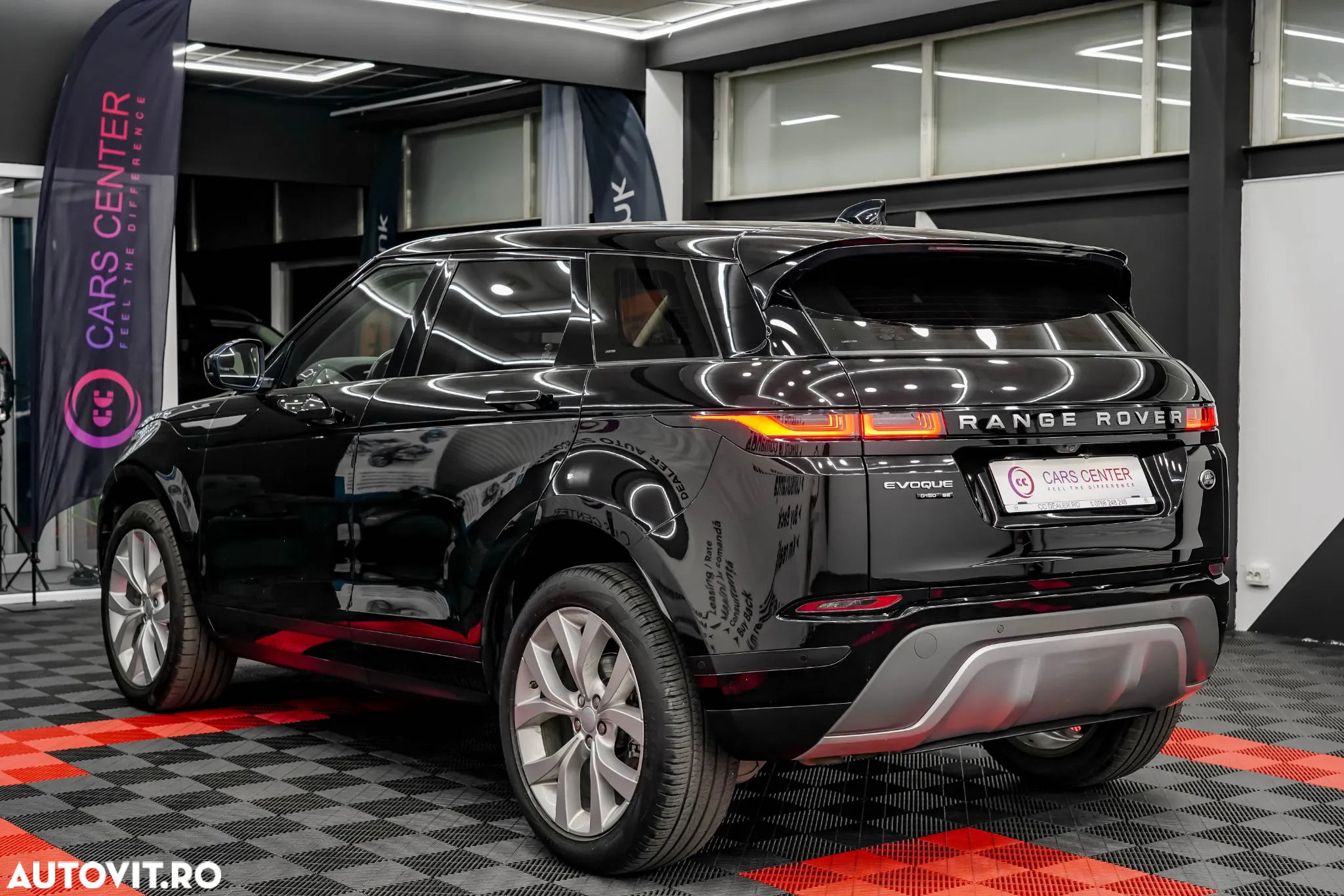 Land Rover Range Rover Evoque 2.0 D150 SE - 4