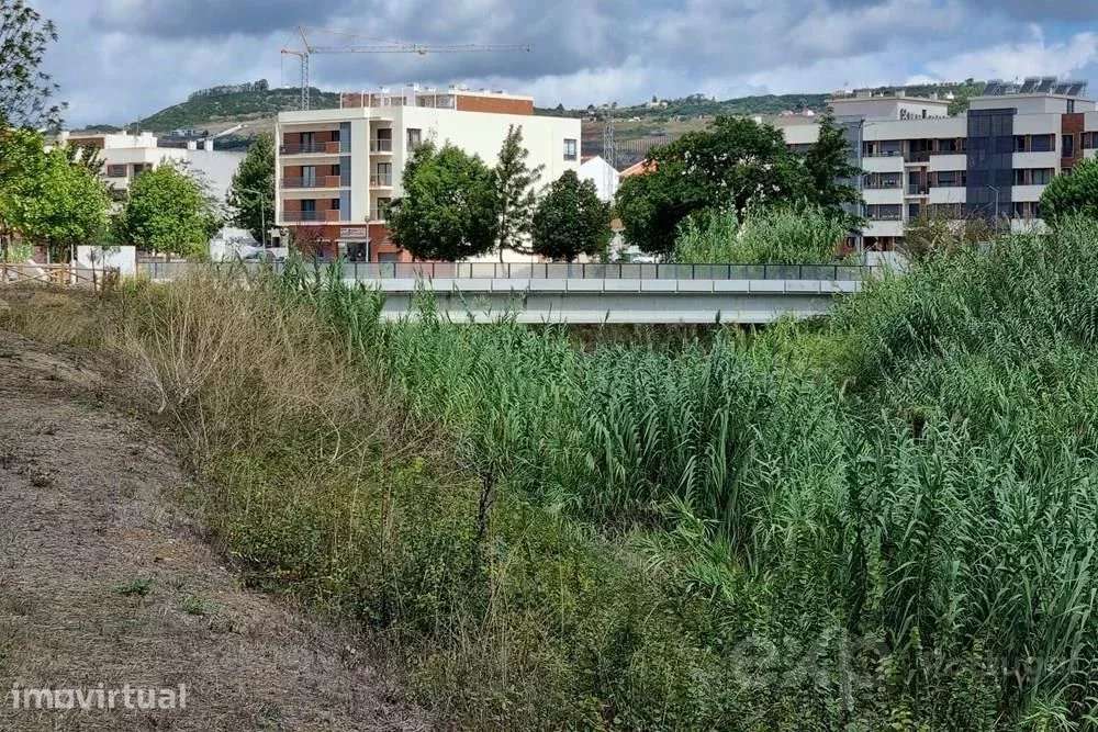 Oportunidade Única Terreno para Construção Habitação, Comercio Serviço - Grande imagem: 4/14