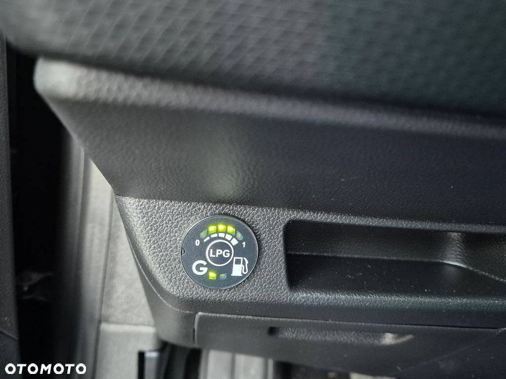 Renault Clio TCe 100 INTENS - 13