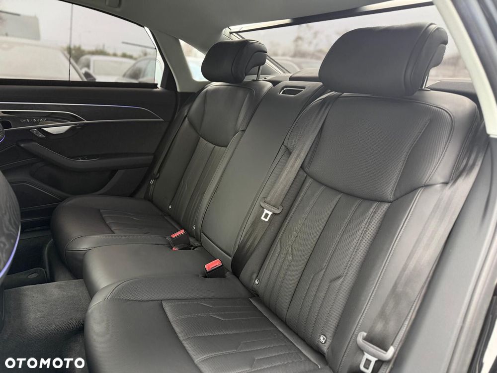 Audi A8 - 21