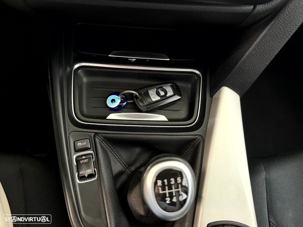 BMW 318 d Touring Navigation - 13
