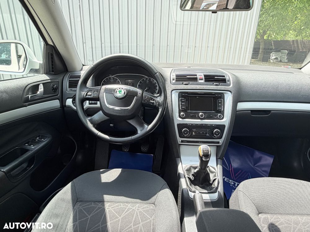 Skoda Octavia 2.0 TDI DPF Elegance - 8