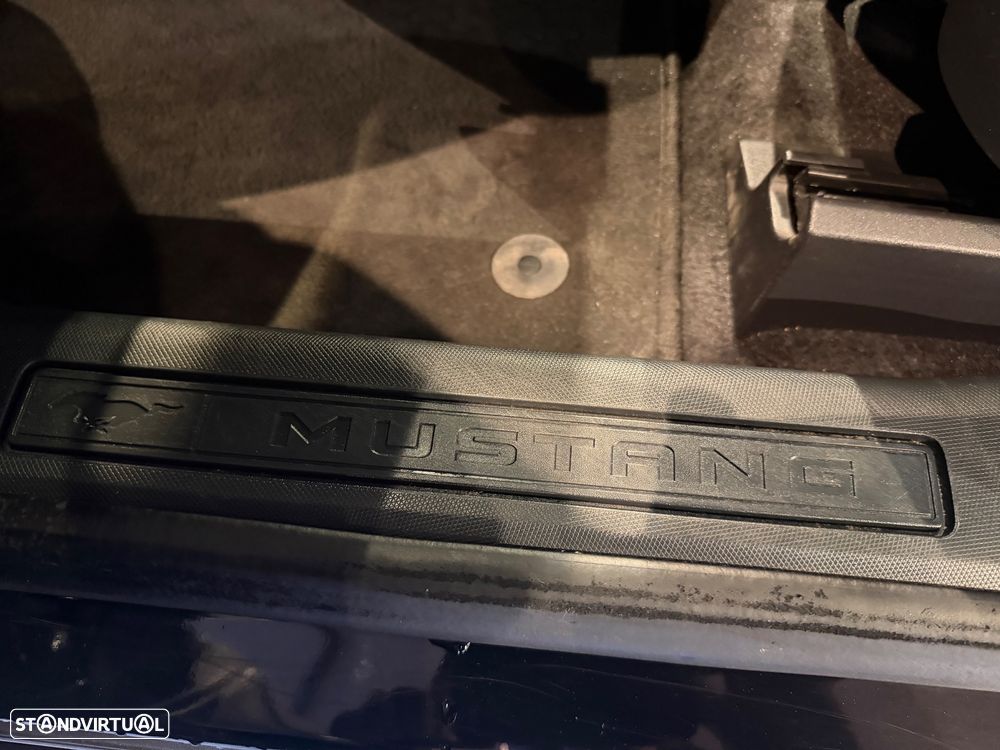 Ford Mustang Mach-E Premium - 28