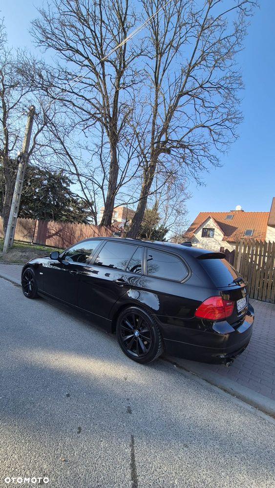 BMW Seria 3 320d DPF Efficient Dynamics Edition - 12