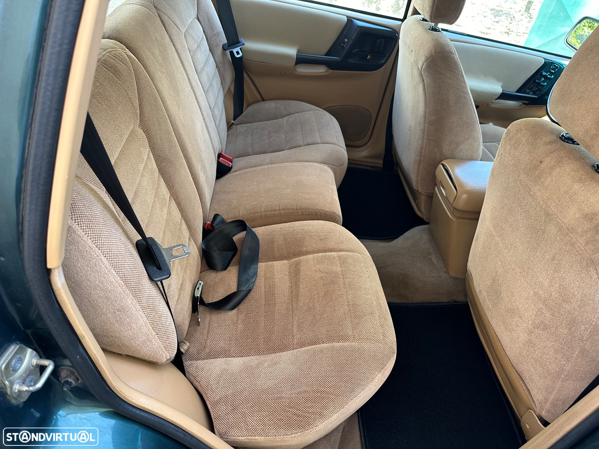 Jeep Grand Cherokee 2.5 TD Laredo - 26