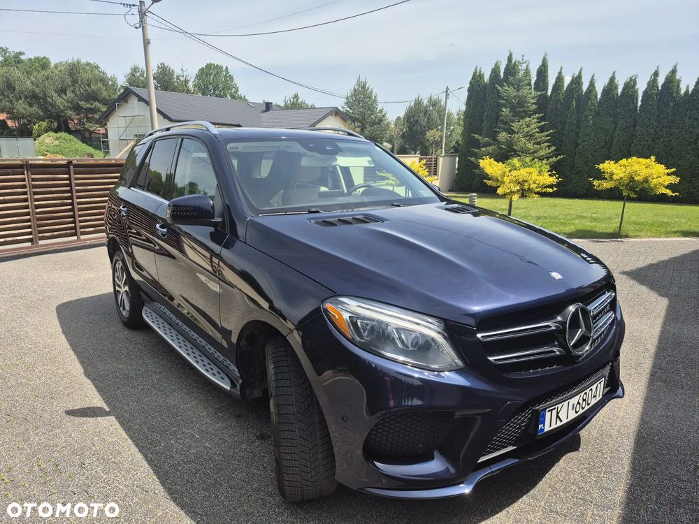 Mercedes-Benz GLE - 10