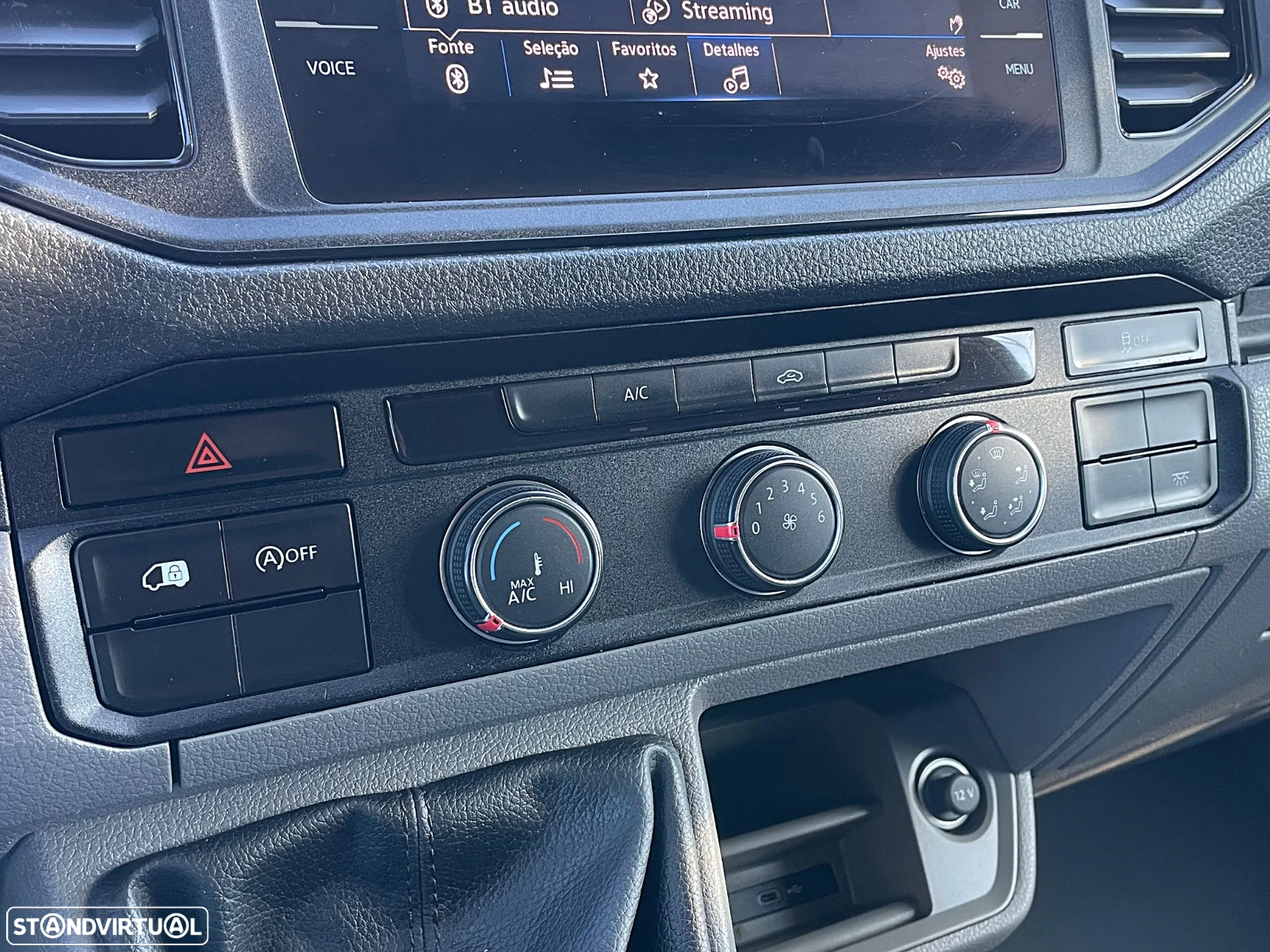 VW Crafter 2.0 TDI L3H3 IVA Dedutível - 29