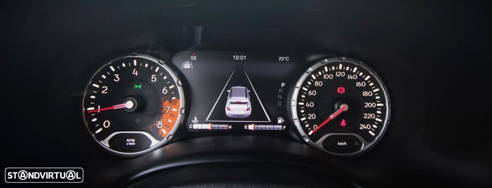 Jeep Renegade 1.4 MultiAir DSG Limited - 19