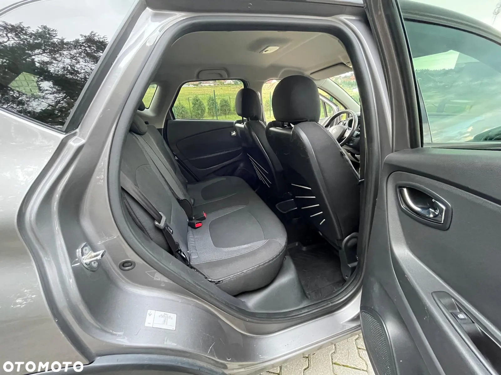 Renault Captur 1.2 TCe Zen EDC - 9
