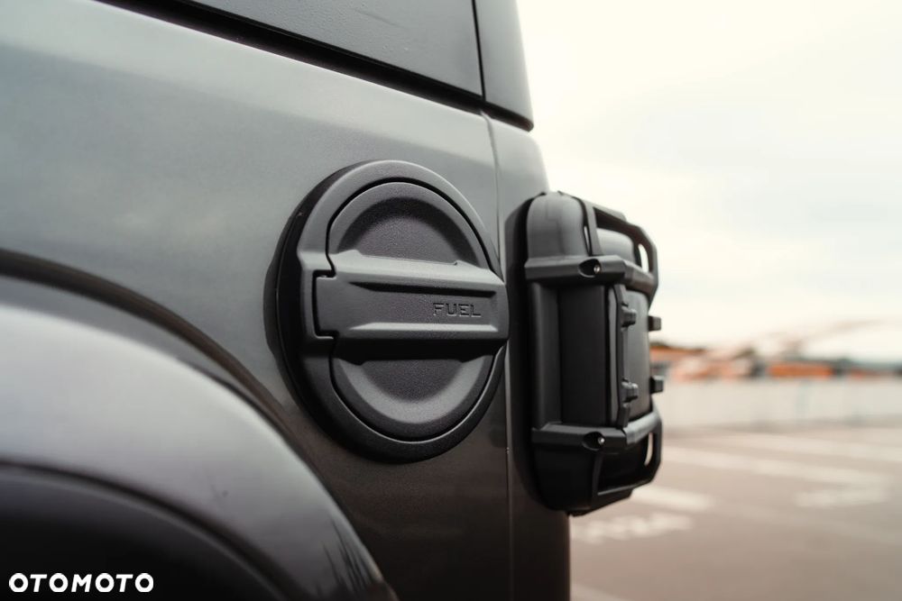 Jeep Wrangler - 6