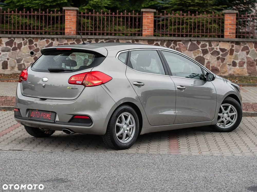 Kia Ceed 1.6 GDI Business Line - 14