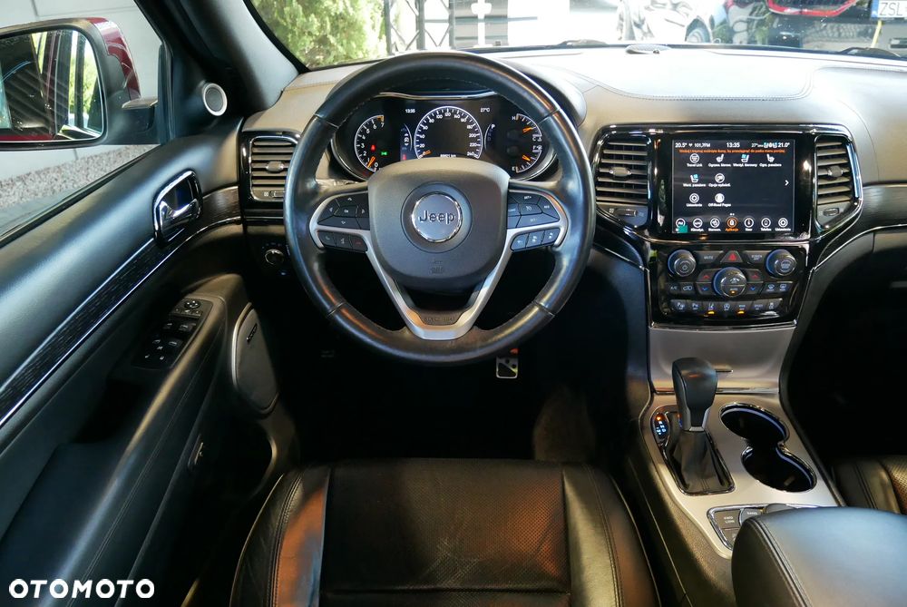 Jeep Grand Cherokee - 16