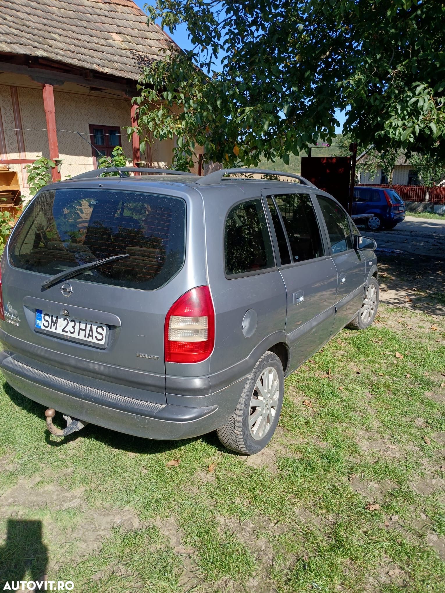 Opel Zafira 2.0 TDi Comfort - 1
