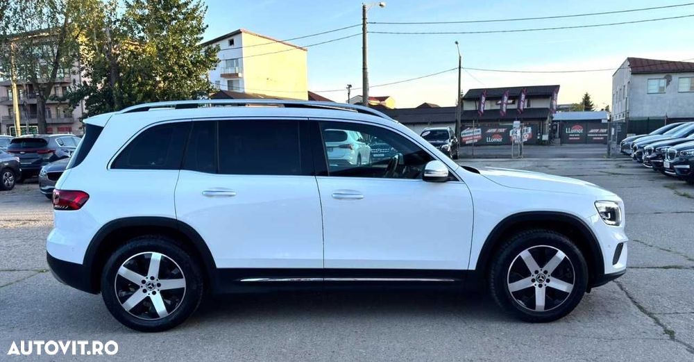 Mercedes-Benz GLB - 10