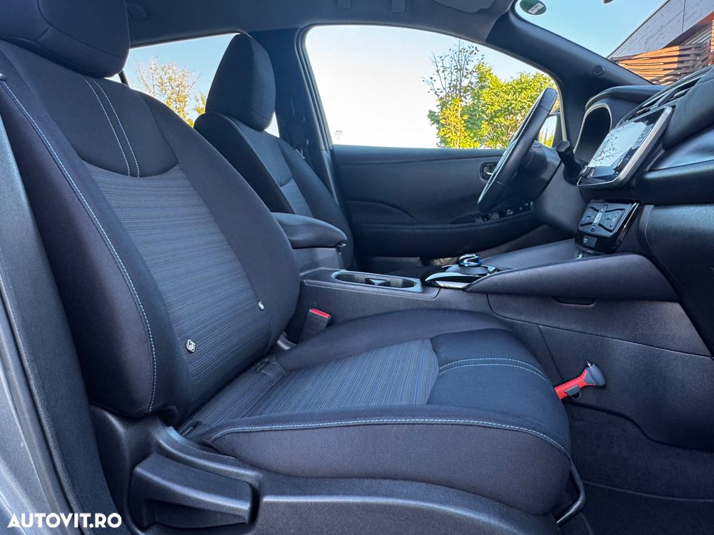 Nissan LEAF 62 kWh e+ N-Connecta - 26