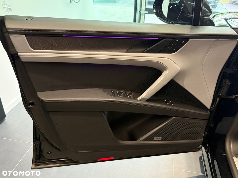 Porsche Cayenne - 17