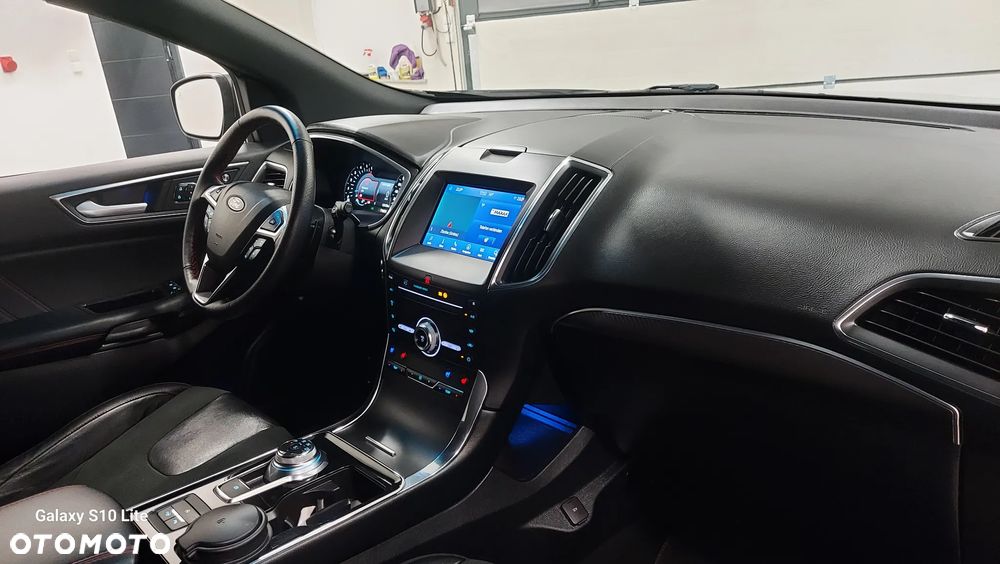 Ford Edge 2.0 EcoBlue Twin-Turbo 4WD ST-Line - 19