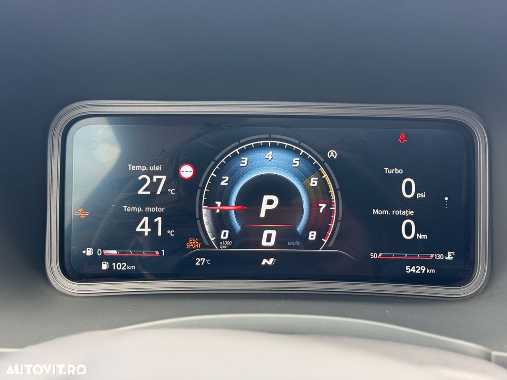 Hyundai KONA - 36