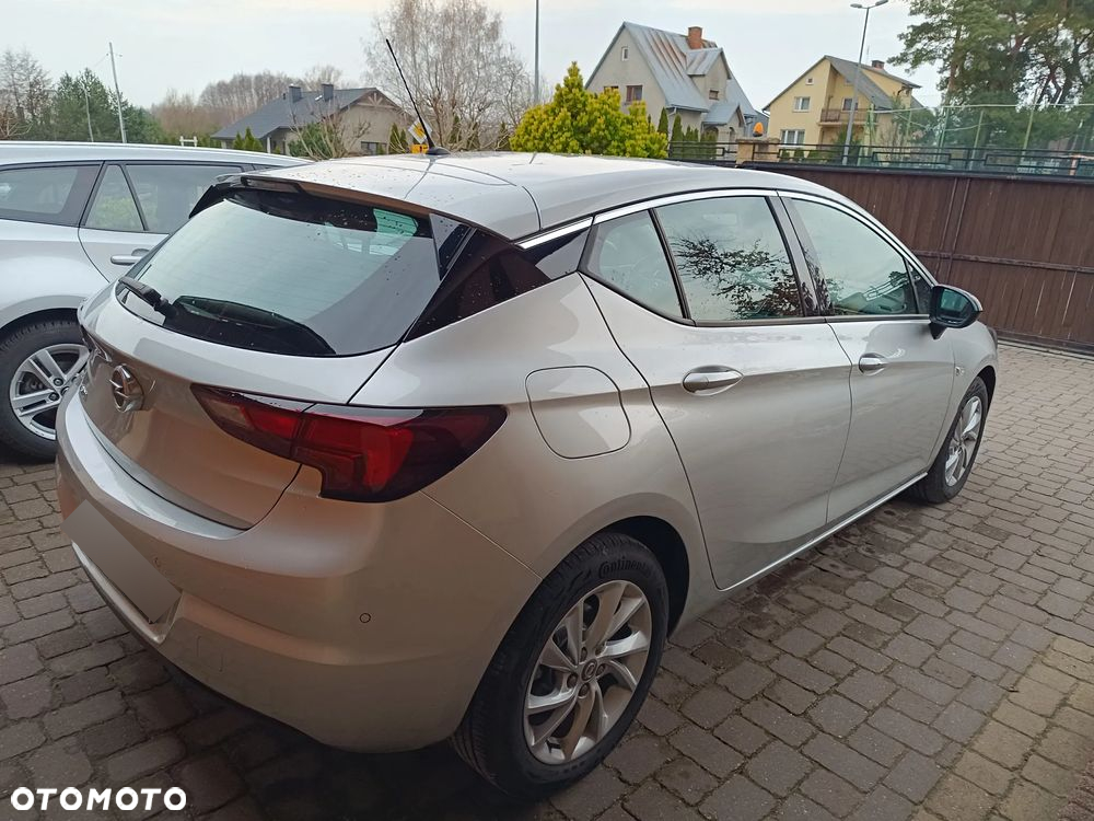 Opel Astra V 1.2 T Elegance S&S - 20