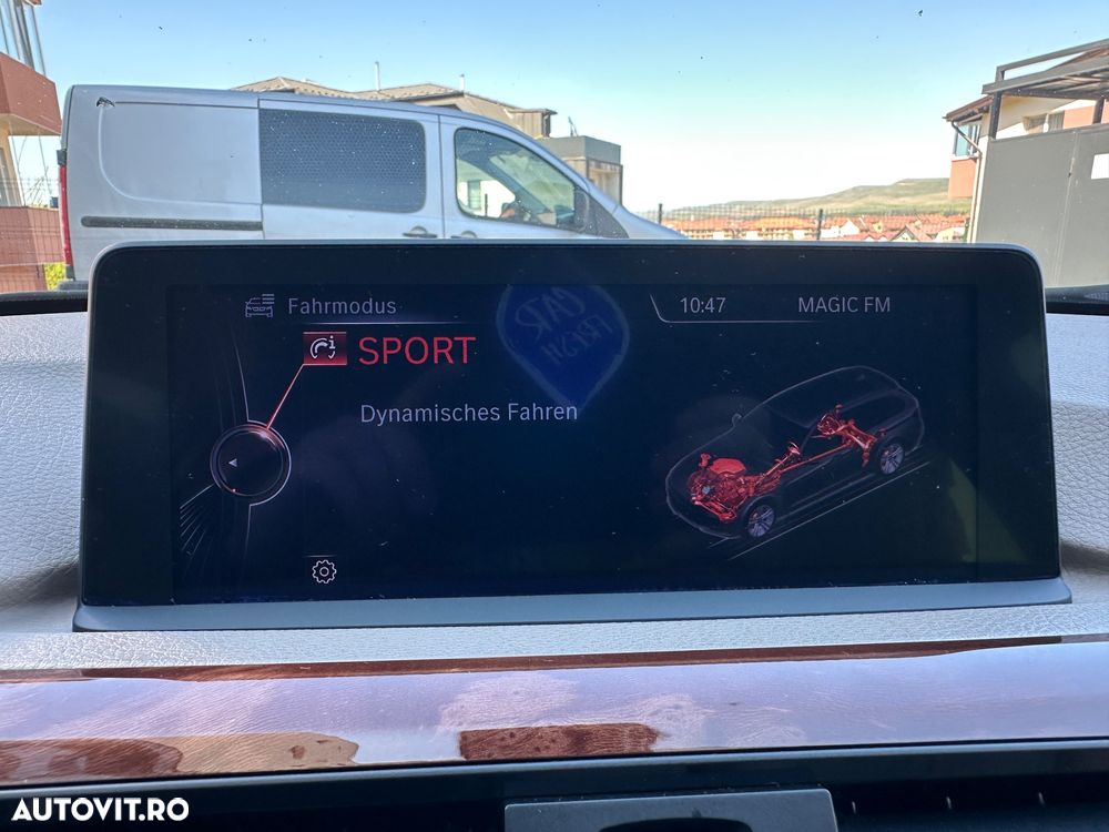 BMW Seria 3 320d Aut. Modern Line - 40