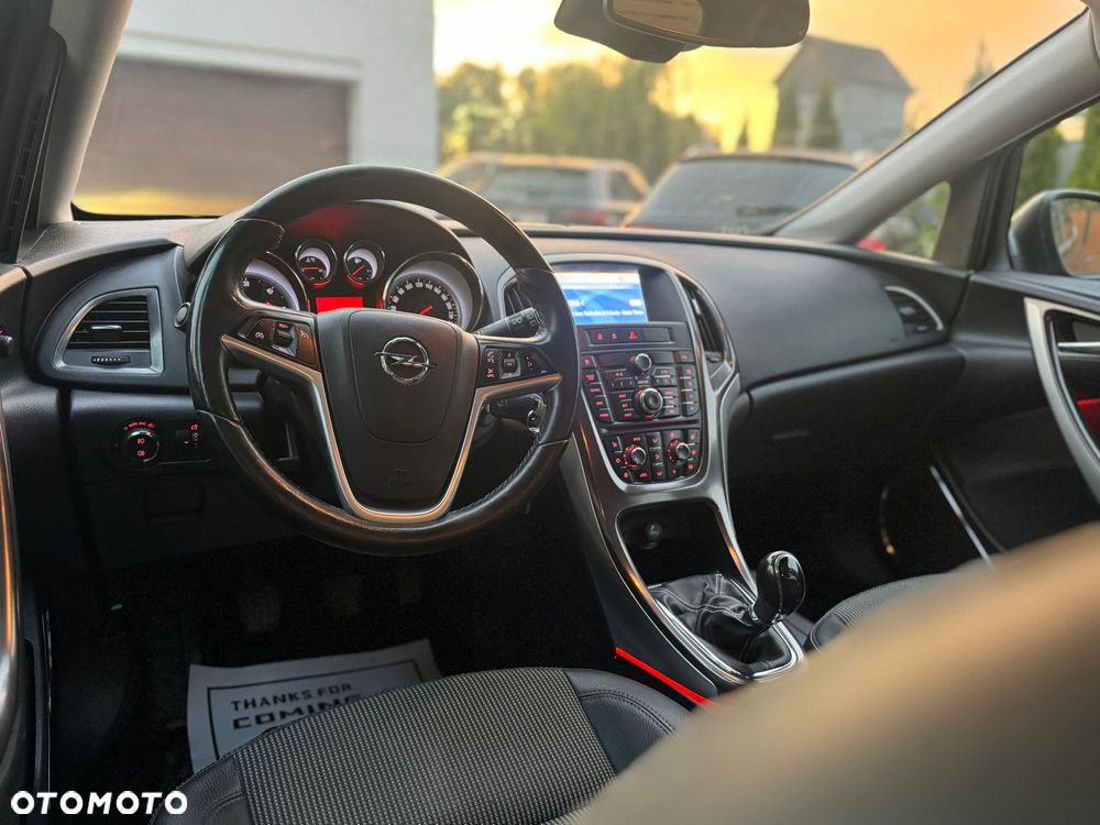 Opel Astra 2.0 CDTI Cosmo - 21
