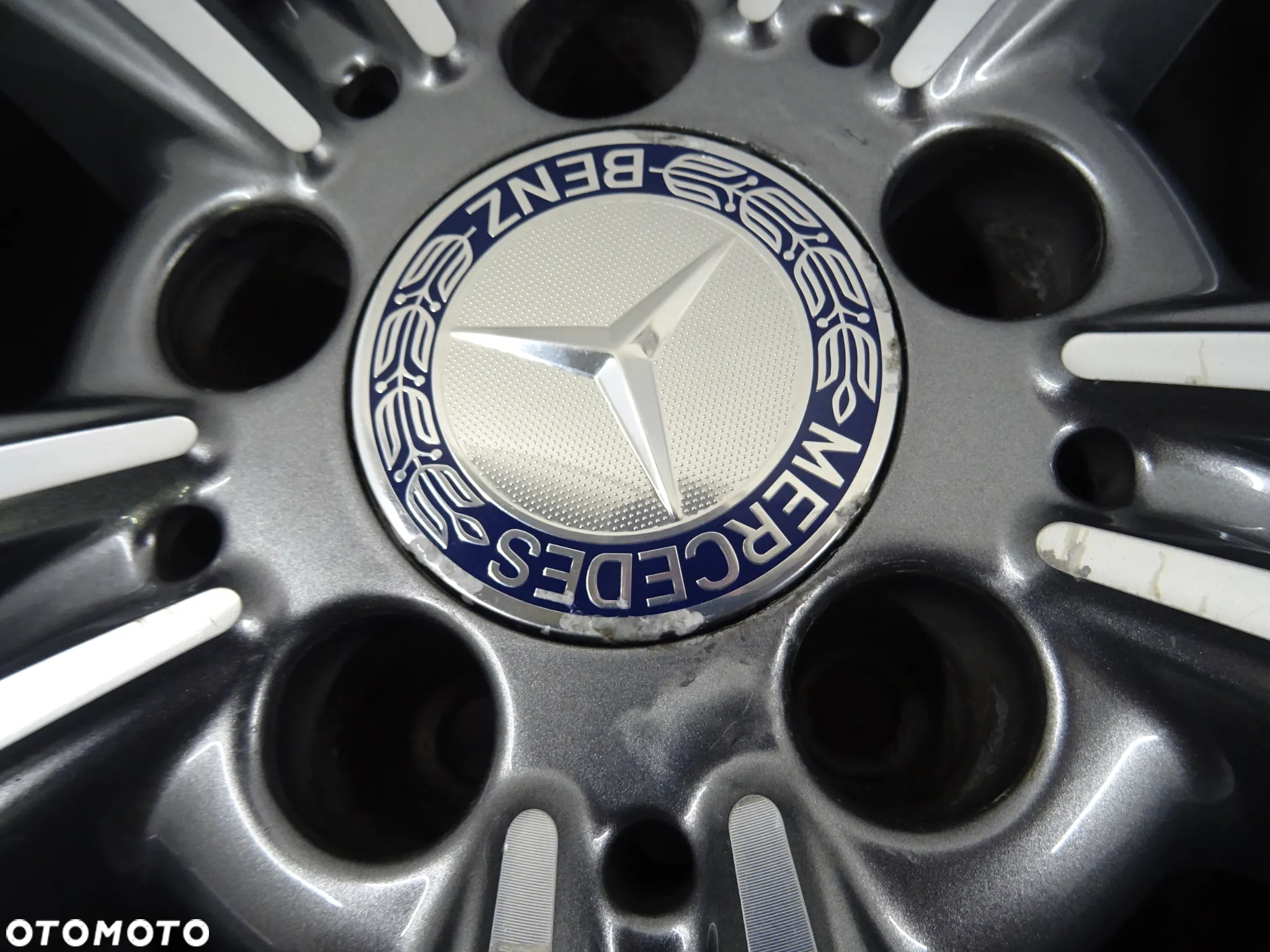 MERCEDES W212 LIFT FELGI ALUMINIOWE ALUFELGI 5X112 R17 8J ET48 TPMS - 5