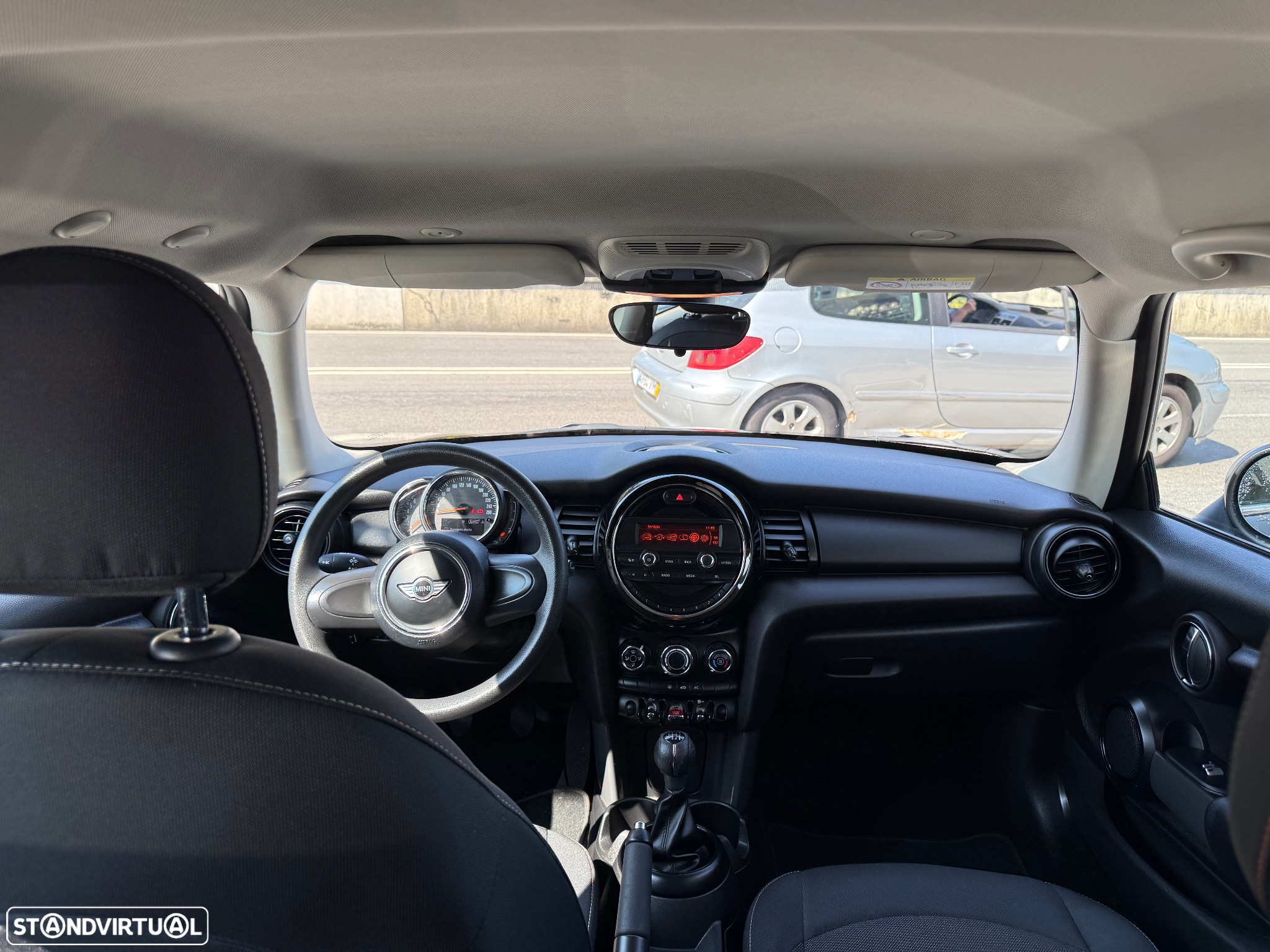 MINI 3 Portas One - 29