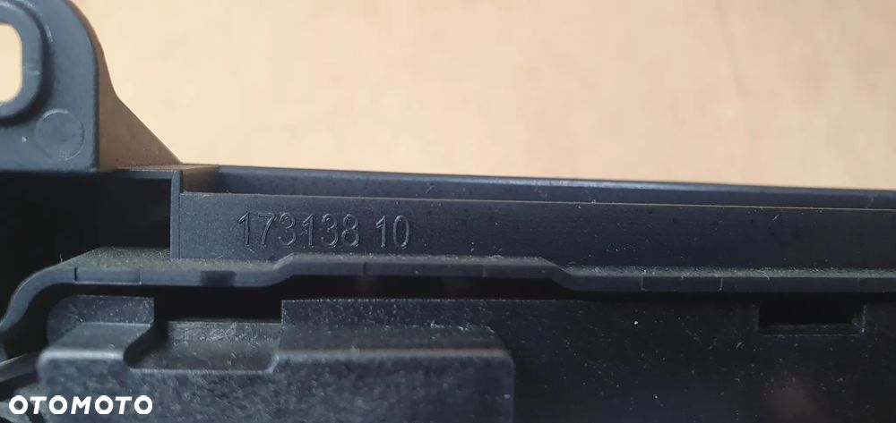 Panel radia nawiewu powietrza klimatyzacji BMW F20 9207197 - 9