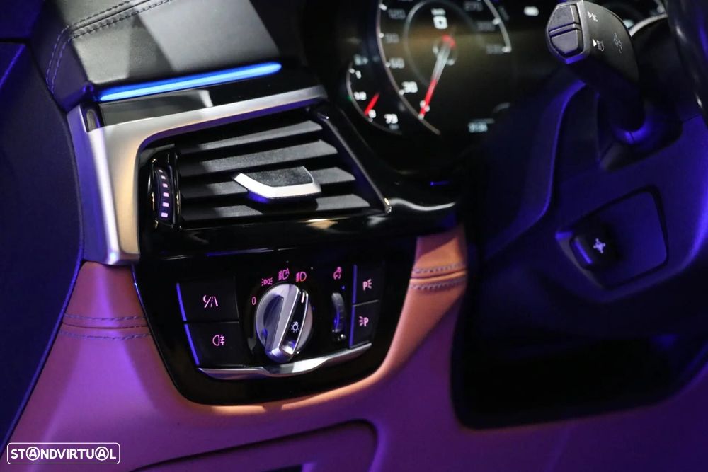 BMW M5 Competition - 11