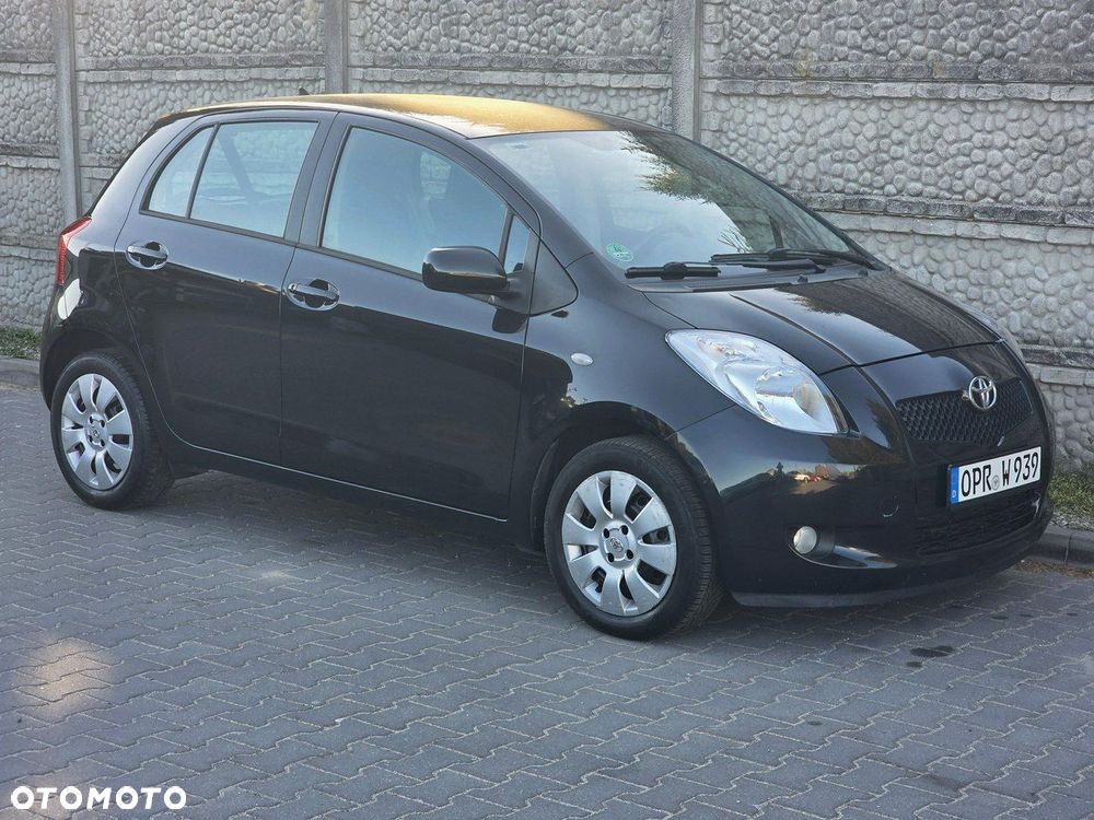 Toyota Yaris 1.3 VVT-i Sol - 3