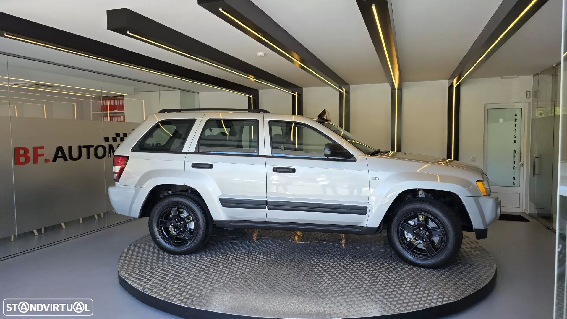 Jeep Grand Cherokee 3.0 CRD V6 Laredo - 8