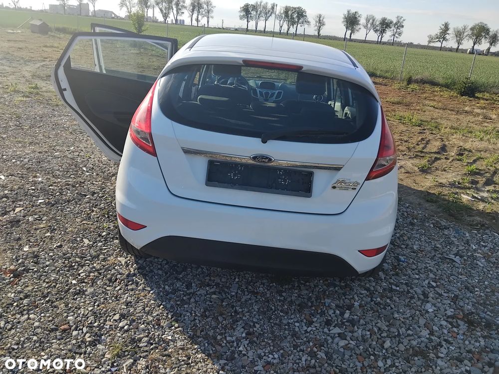 Ford Fiesta 1.25 Champions Edition - 6