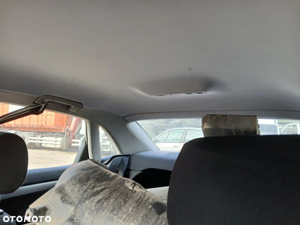 audi A4 B6 sedan LA fotel fotele kanapa deska kokpit podsufitka boczek boczki klamka podłokietnik - 7