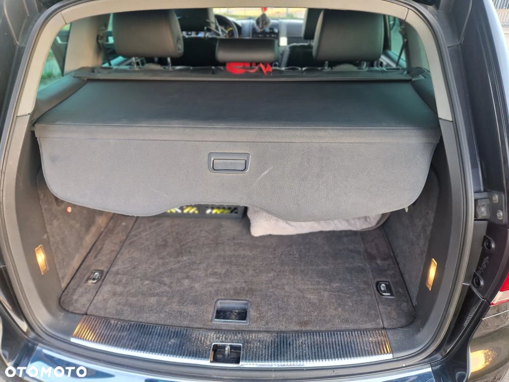 Volkswagen Touareg - 11