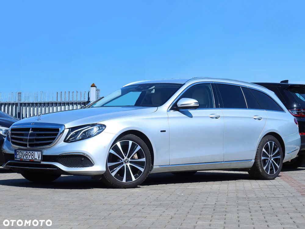 Mercedes-Benz Klasa E 300 de 9G-TRONIC Exclusive - 2