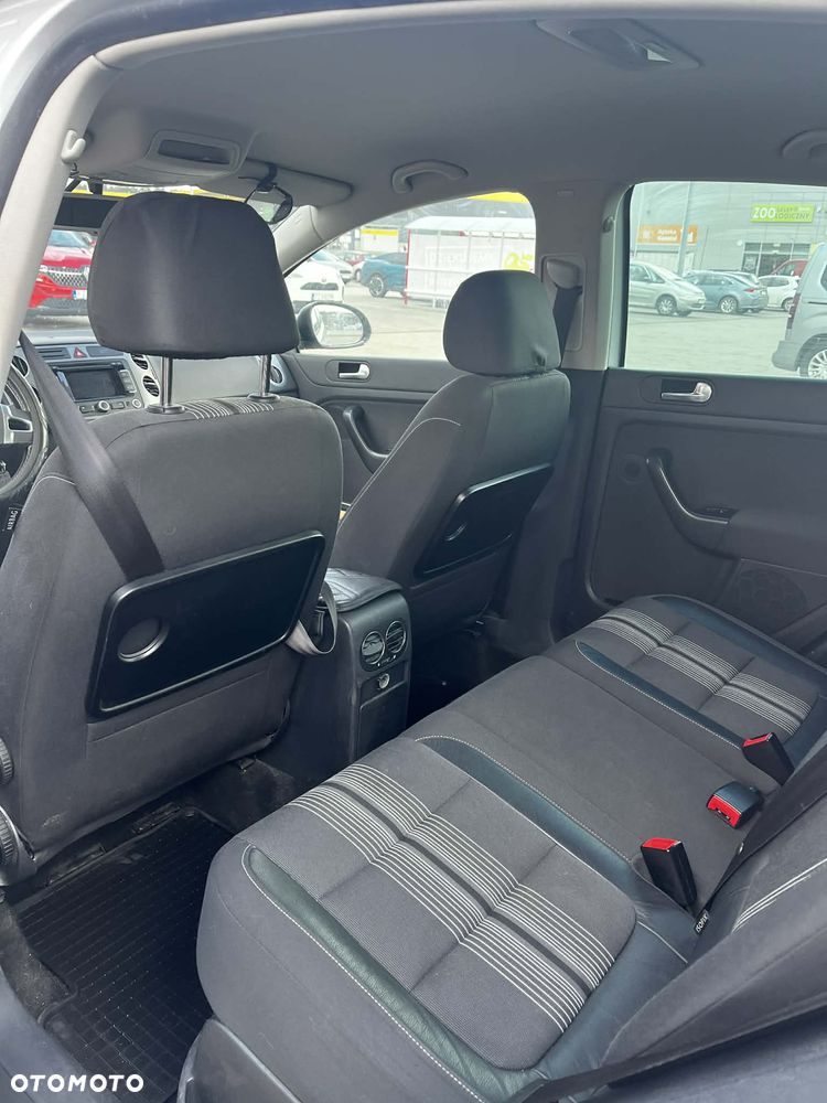 Volkswagen Golf Plus 1.6 TDI DPF BlueMotion Technology Trendline - 12