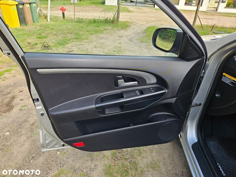 Kia Ceed 1.6 Optimum + - 37