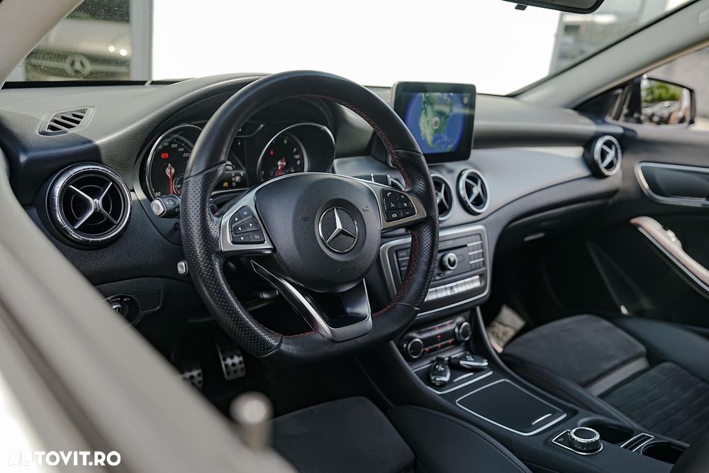 Mercedes-Benz CLA 180 7G-DCT AMG Line - 9