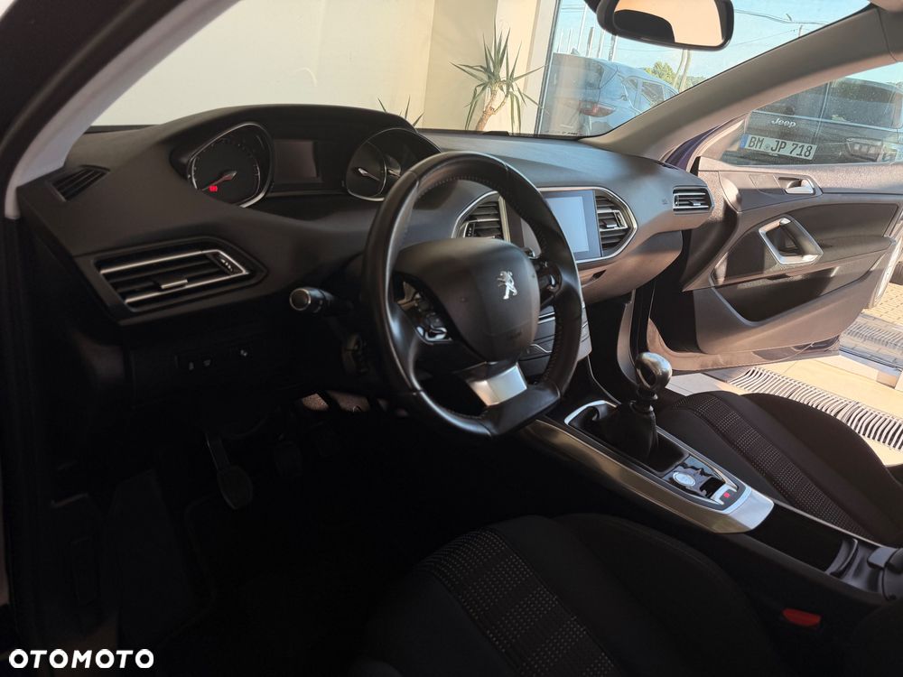 Peugeot 308 - 18