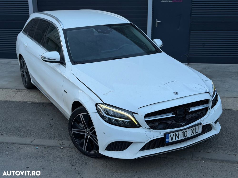 Mercedes-Benz C ver-300-phev - 1